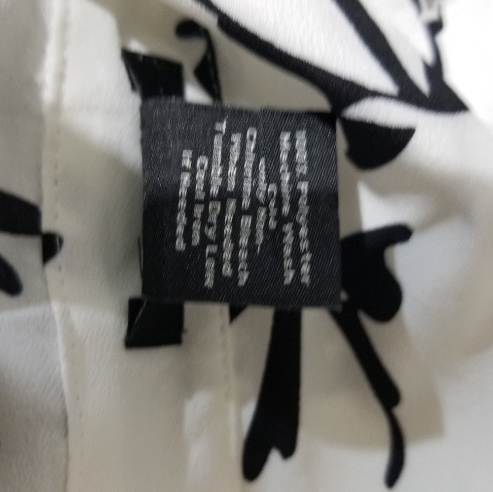 Ann Taylor Black and White Button Down Shirt - Picture 6 of 6